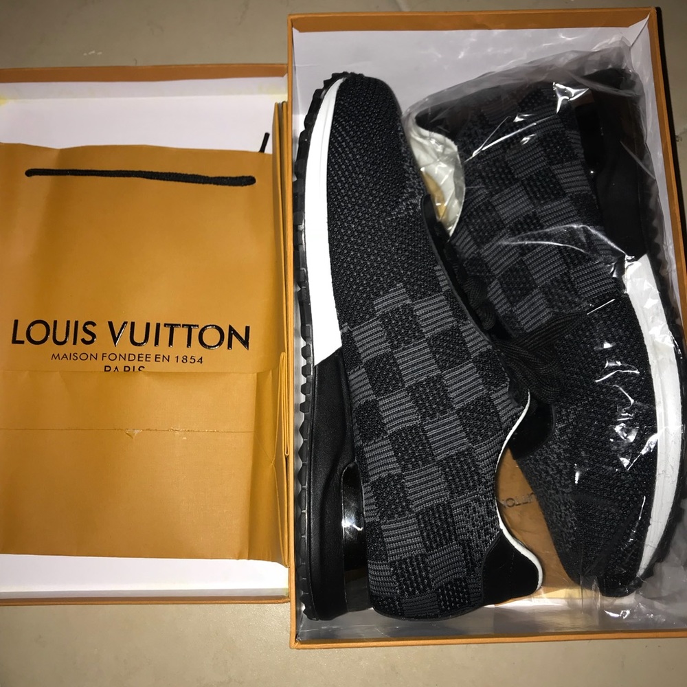 Louis Vuitton Sneakers